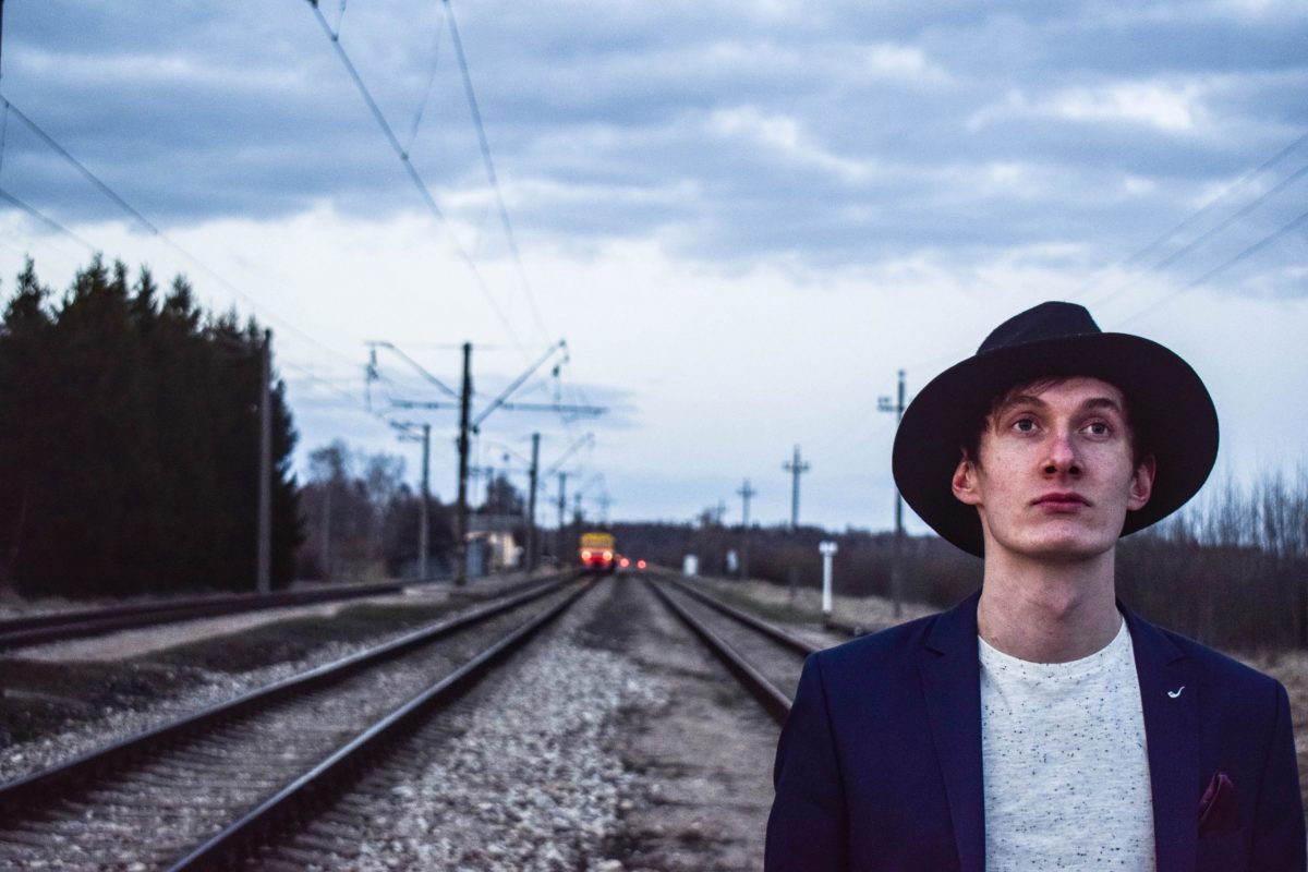 Mo Aspen reveals new song “Geodesist” OUT NOW!